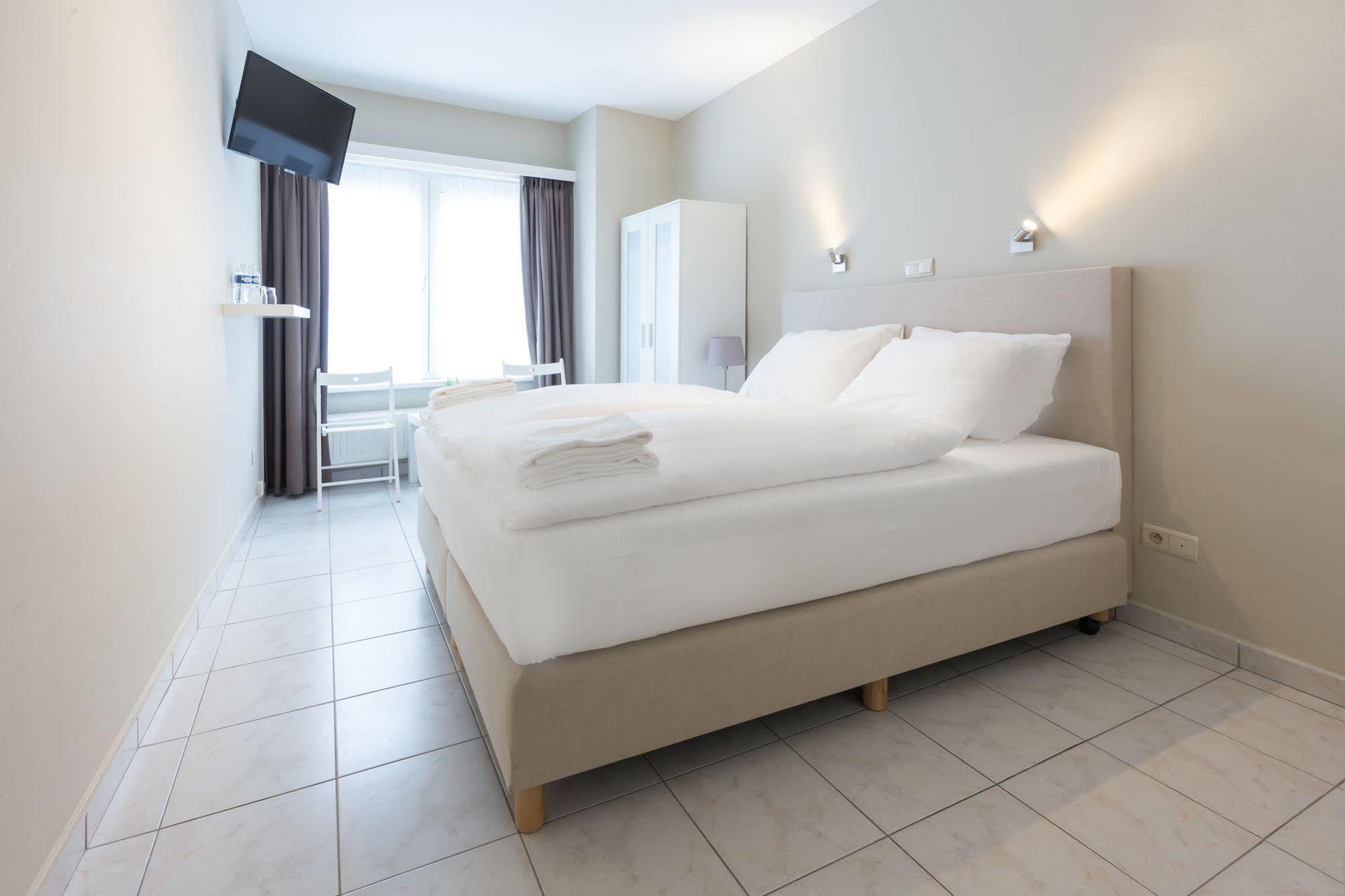 Hotel Franky Blankenberge Bagian luar foto