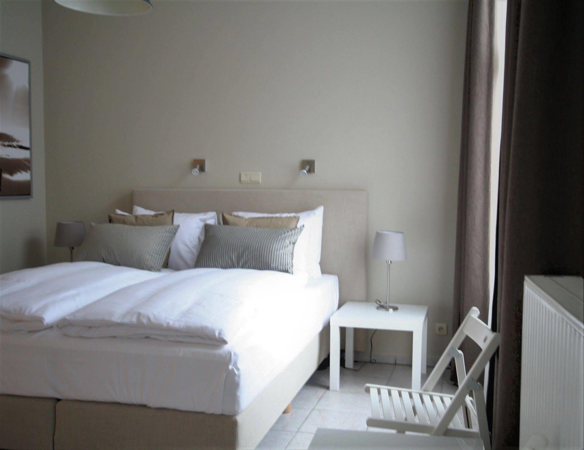 Hotel Franky Blankenberge Bagian luar foto