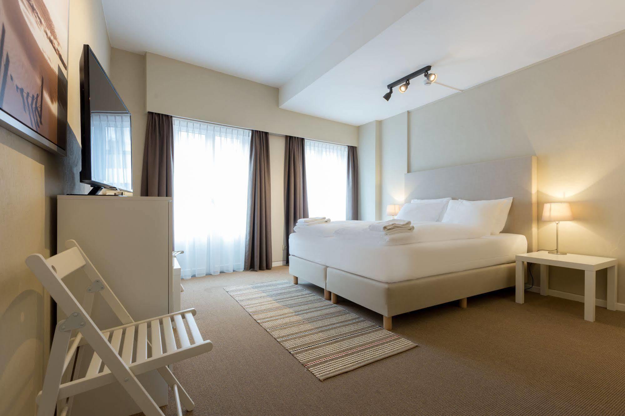 Hotel Franky Blankenberge Bagian luar foto