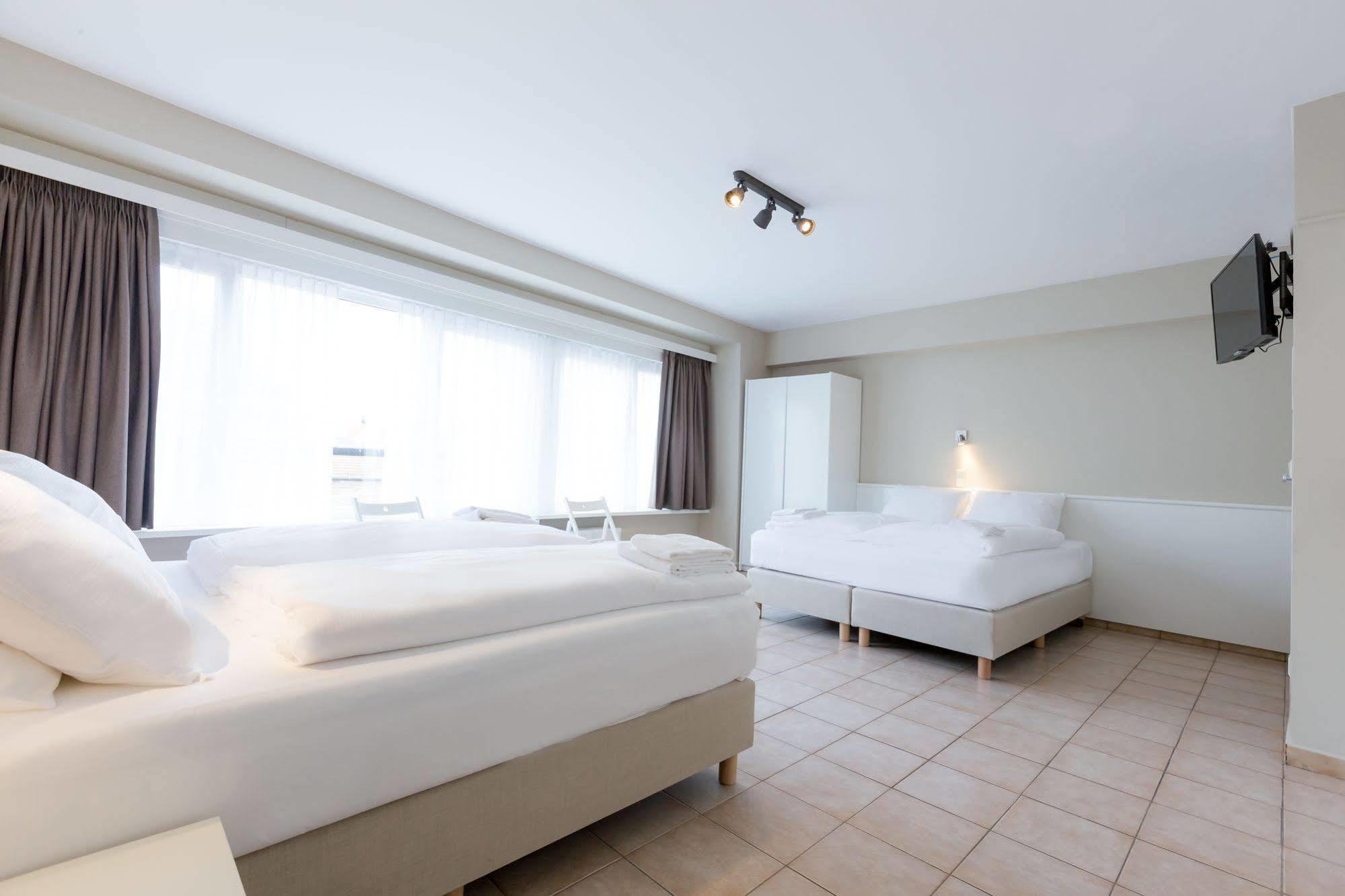 Hotel Franky Blankenberge Bagian luar foto